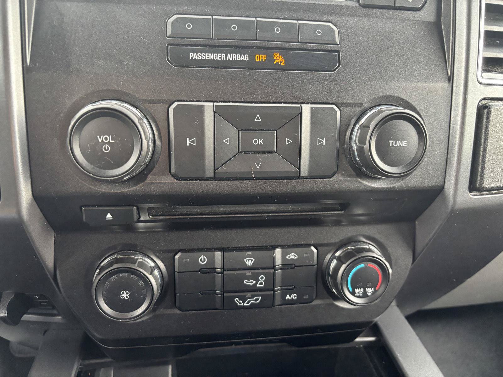 Used 2017 Ford F150 XLT AWD/4WD image 25