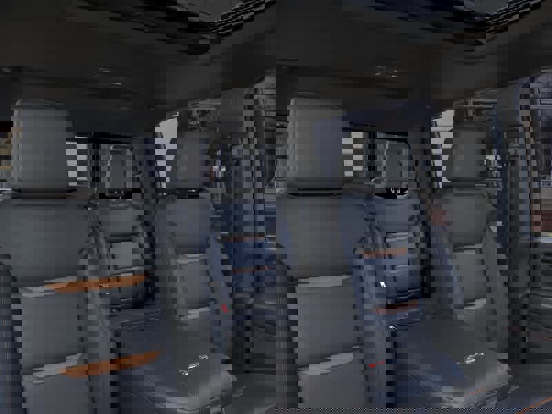 New 2026 GMC Sierra 2500 AT4 w/ AT4 Premium Plus Package AWD/4WD image 24