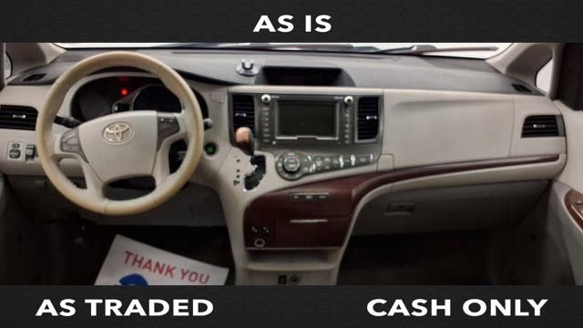 Used 2011 Toyota Sienna XLE w/ XLE Navigation Pkg image 19