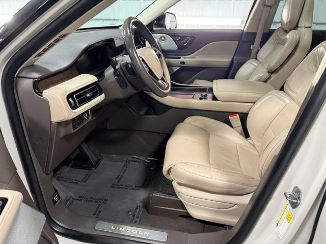 Used 2020 Lincoln Aviator Reserve w/ Equipment Group 202A AWD/4WD image 7