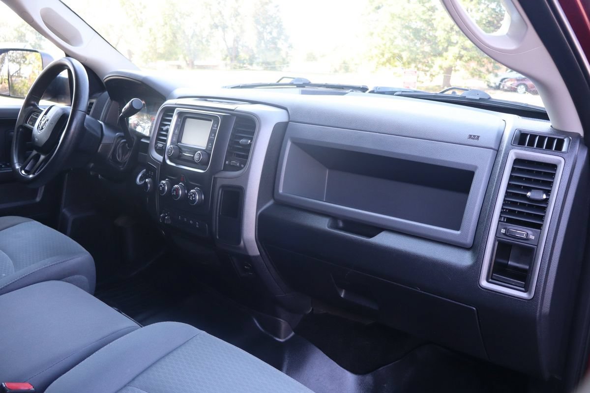 Used 2018 RAM 2500 Tradesman w/ Chrome Appearance Group AWD/4WD image 17