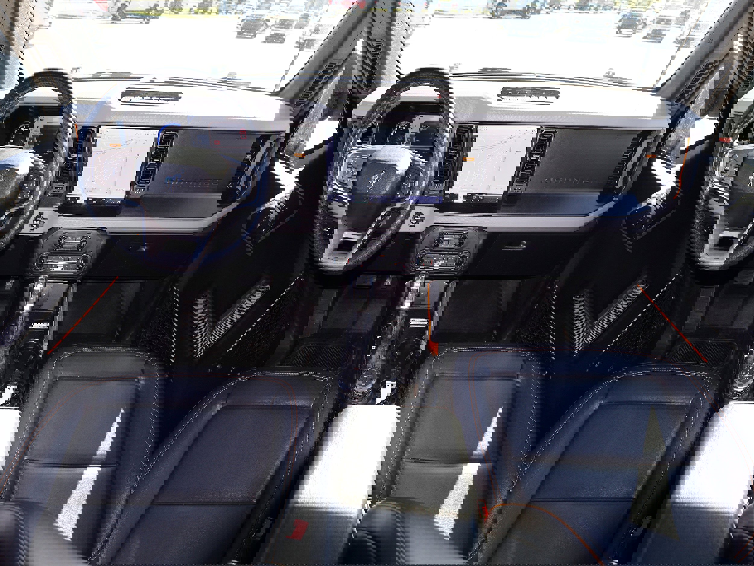 Used 2022 Ford Bronco Badlands w/ Sasquatch Package image 17