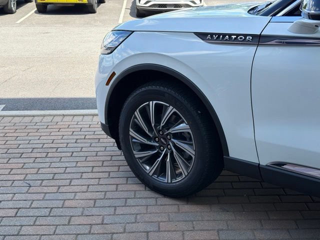 New 2026 Lincoln Aviator AWD image 6