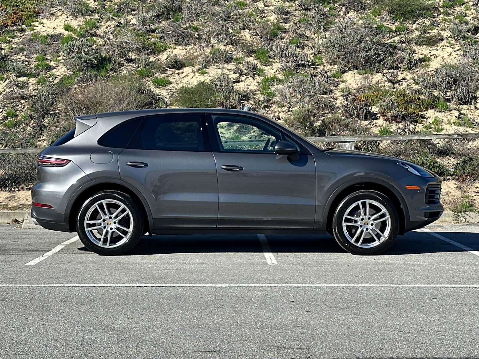 Certified 2019 Porsche Cayenne image 9