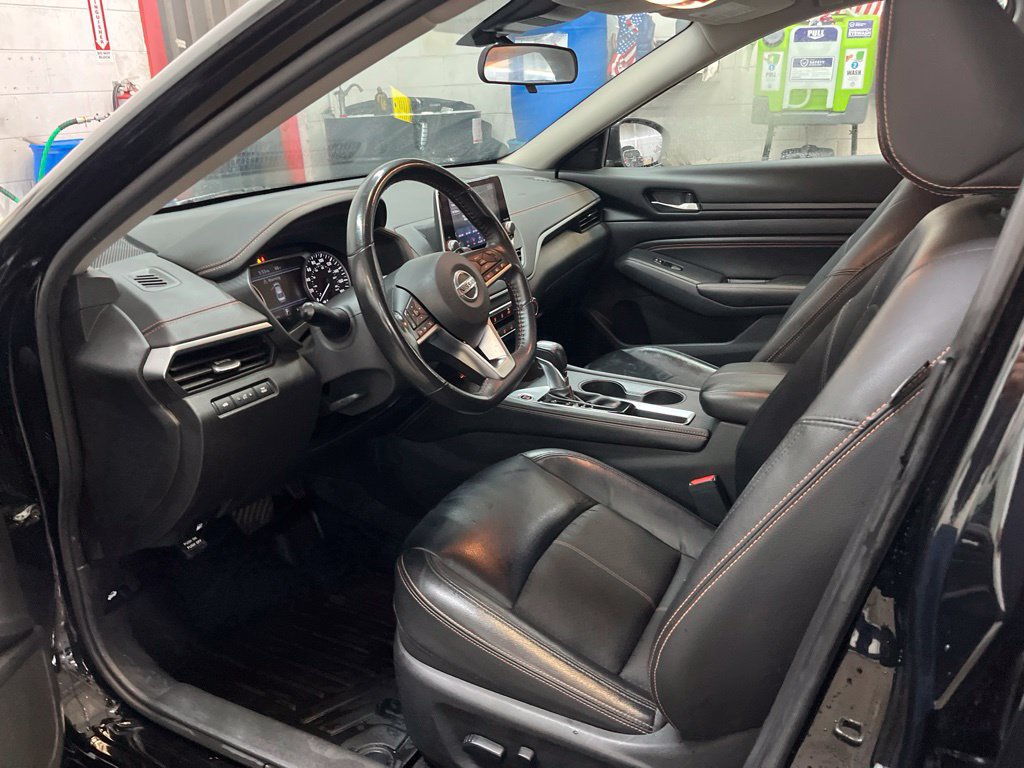 Used 2022 Nissan Altima 2.0 SR FWD image 11