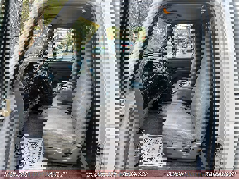 Used 1994 Ford F150 XLT image 25