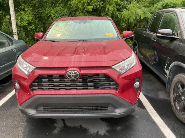 Used 2020 Toyota RAV4 XLE Premium FWD image 13