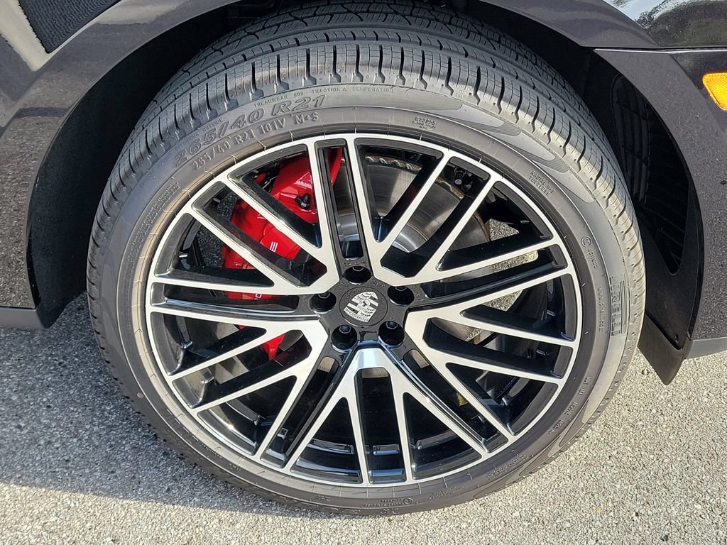 New 2026 Porsche Macan S AWD/4WD image 13