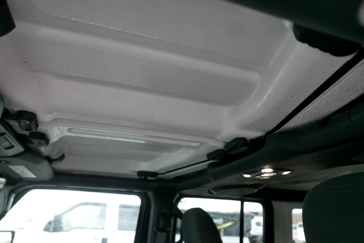 Used 2021 Jeep Wrangler Unlimited Rubicon 4xe w/ Cold Weather Group image 29