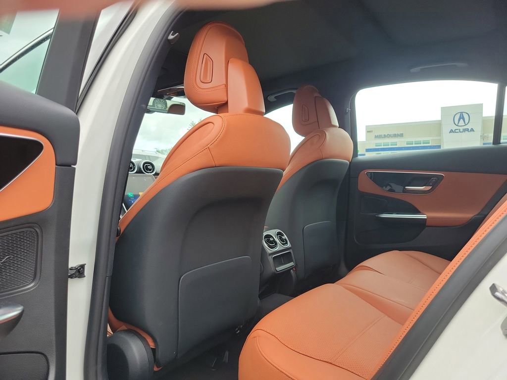 Used 2025 Mercedes-Benz C 300 4MATIC Sedan image 12