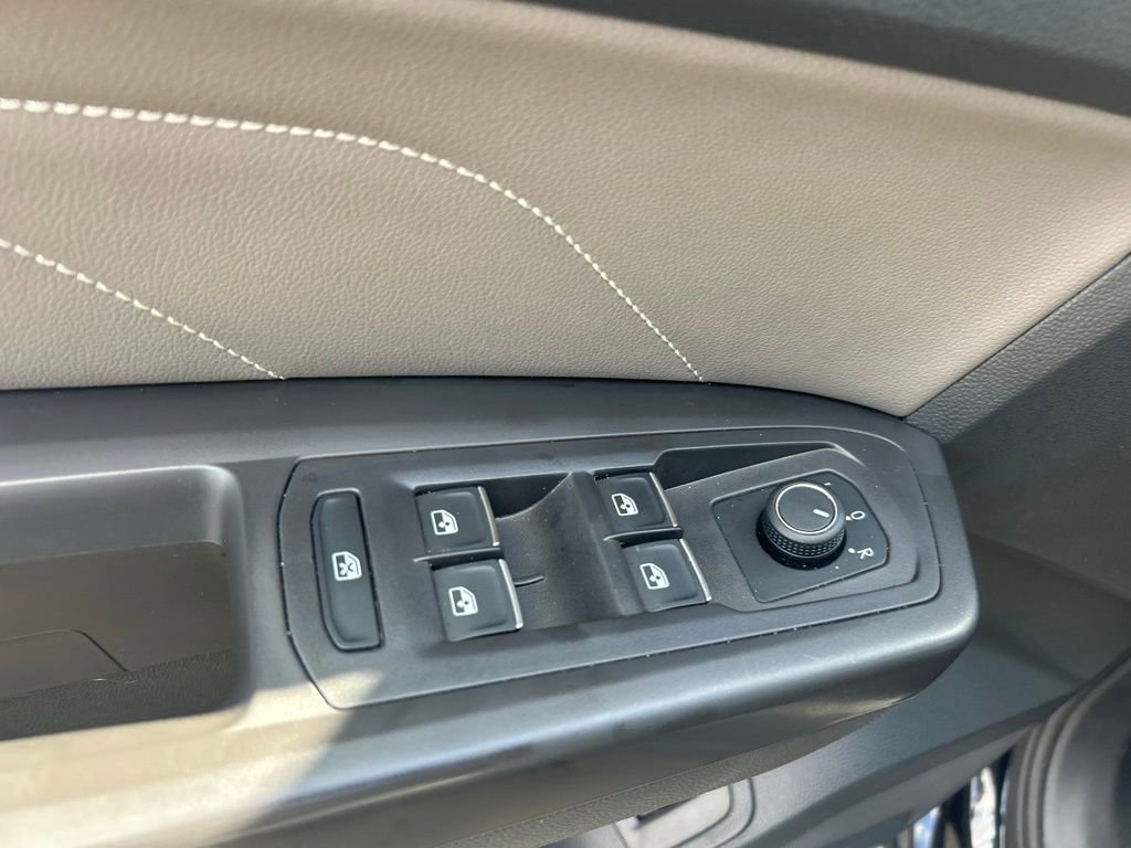 Certified 2023 Volkswagen Atlas SE image 48