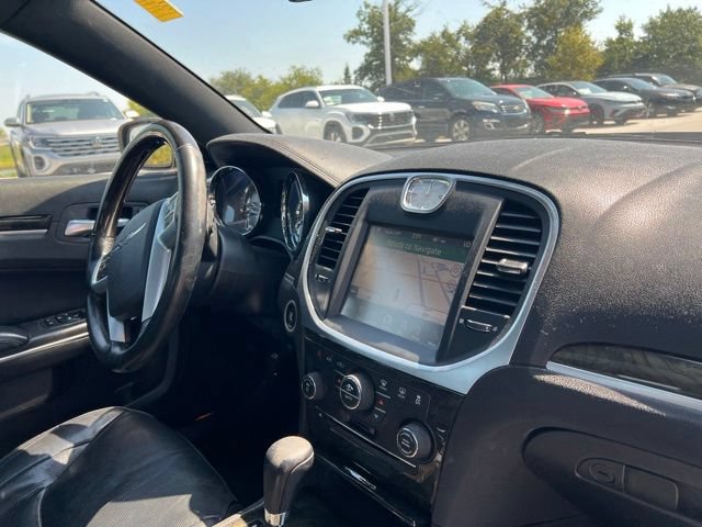 Used 2012 Chrysler 300 C w/ 19-Premium Speaker Group RWD image 33
