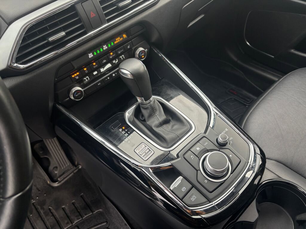 Used 2020 MAZDA CX-9 Touring w/ Touring Premium Package image 19