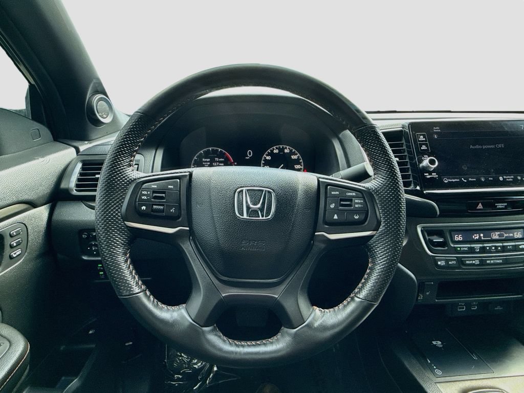 Used 2025 Honda Ridgeline TrailSport image 11