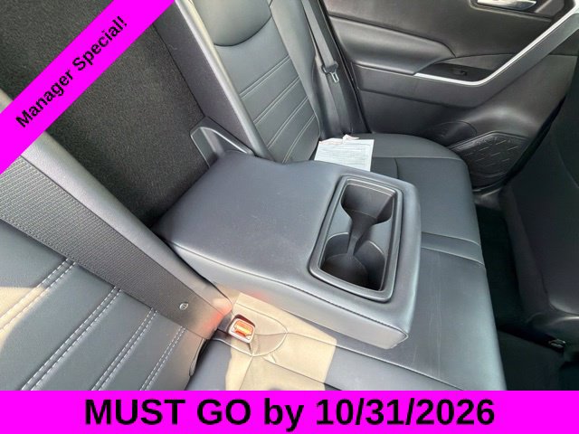 Used 2022 Toyota RAV4 XLE Premium FWD image 37
