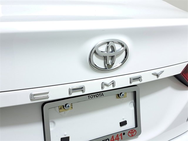 Used 2023 Toyota Camry LE image 9