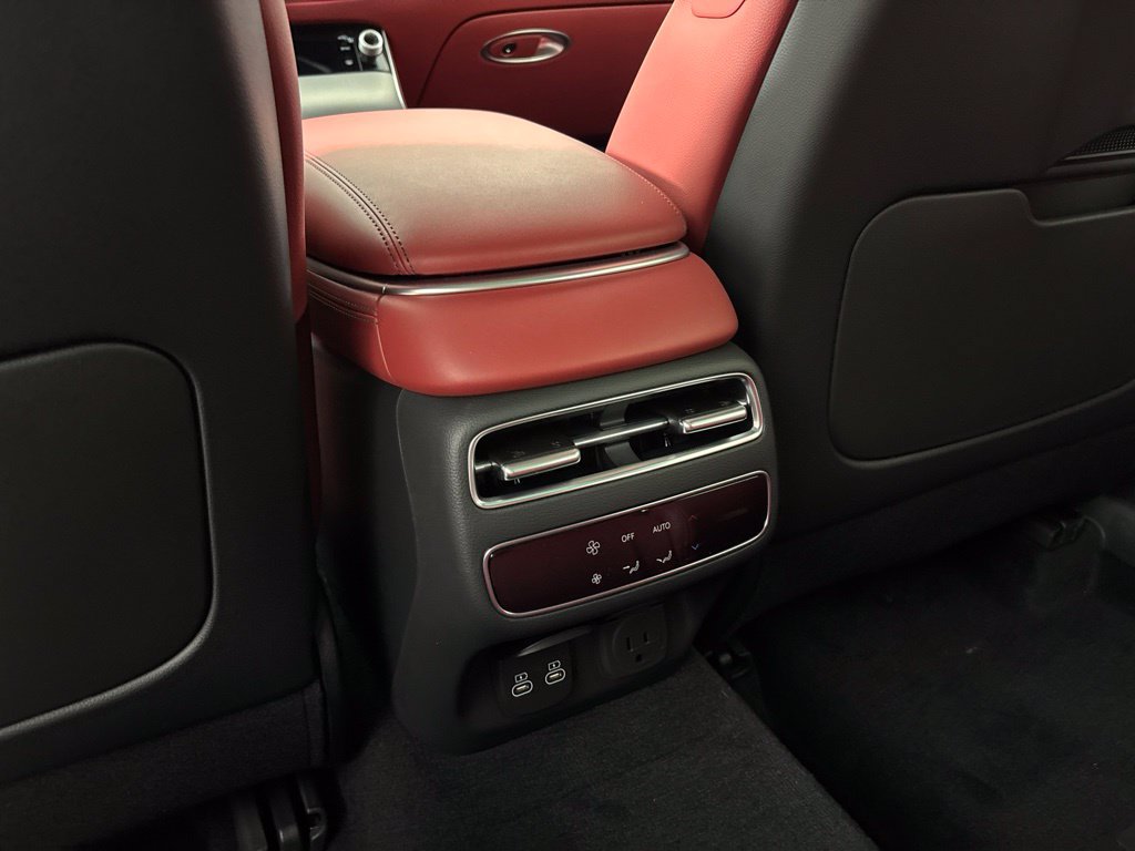 New 2027 Genesis GV70 2.5T Sport Prestige AWD/4WD image 26