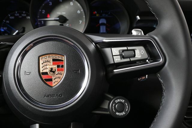 New 2026 Porsche Macan S image 12