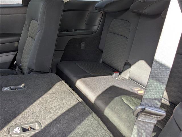 Used 2024 Nissan Pathfinder S image 19