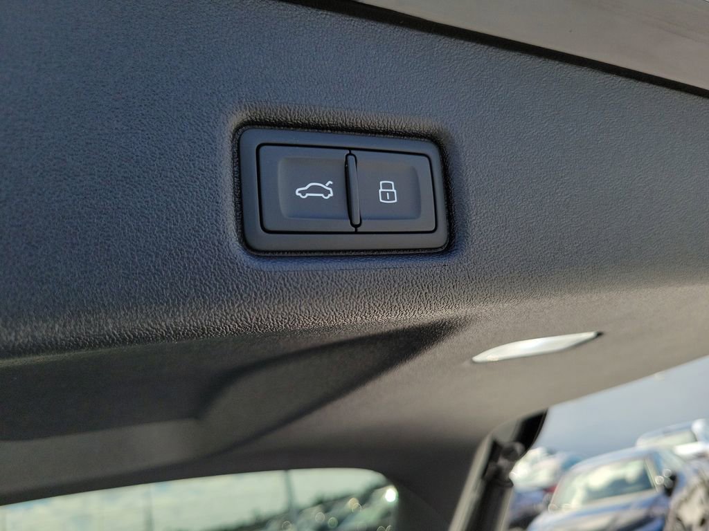 New 2025 Audi Q5 Premium Plus image 30