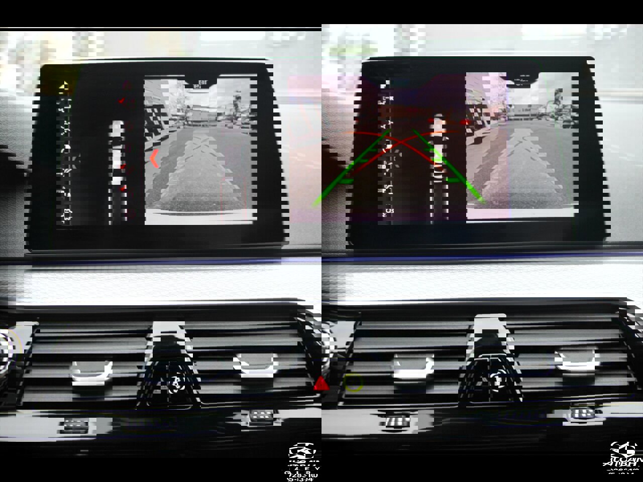 Used 2019 BMW 530e w/ M Sport Package image 21