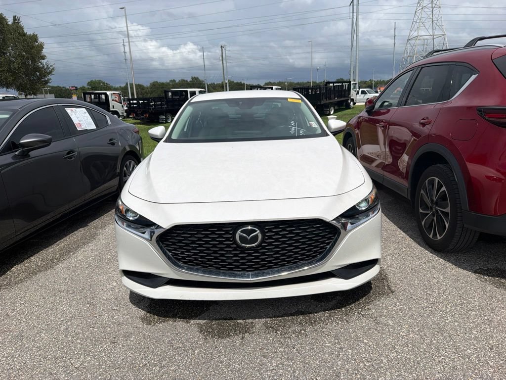 Used 2020 MAZDA MAZDA3 Sedan w/ Select Package FWD image 2