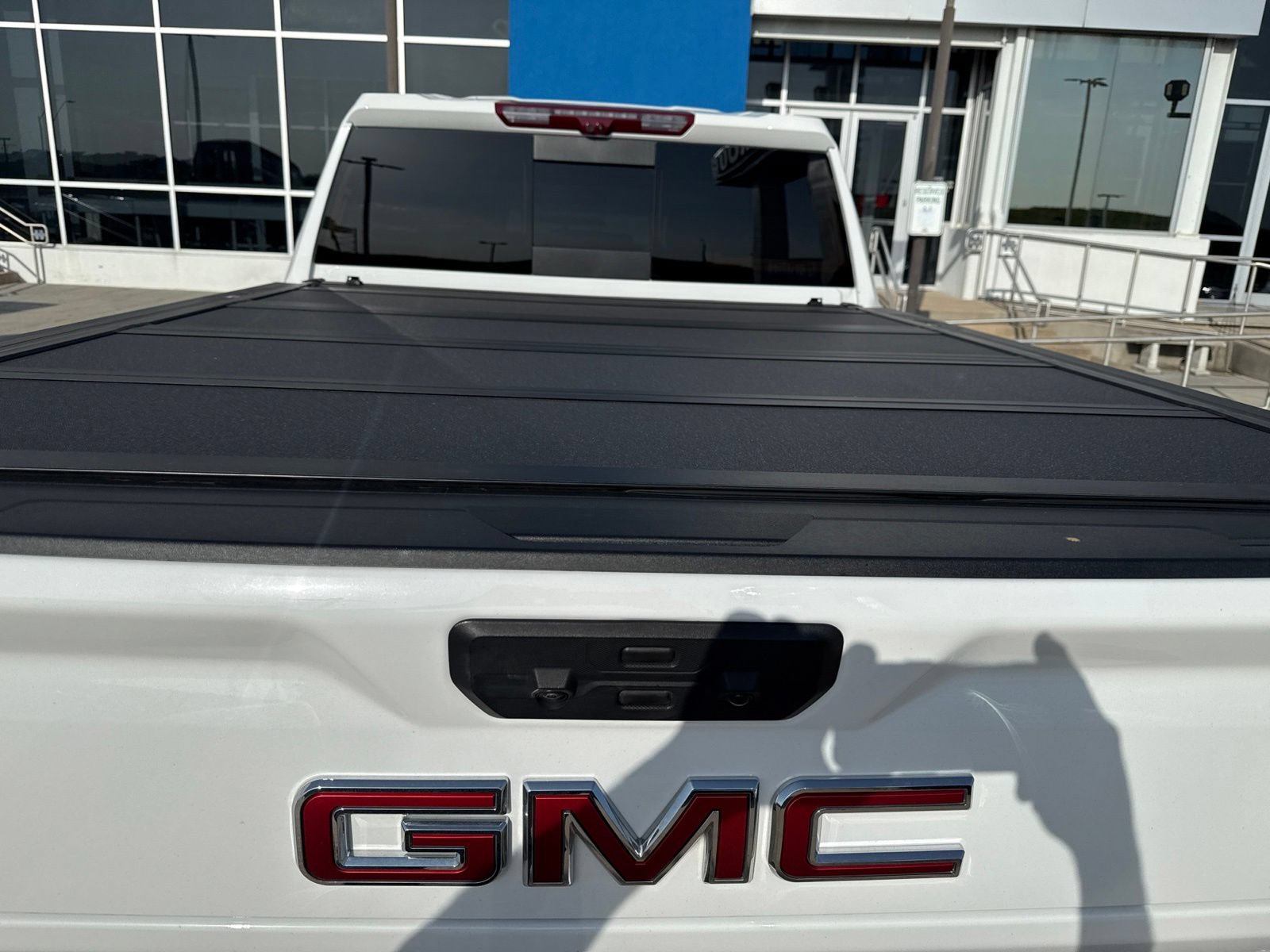 Used 2025 GMC Sierra 2500 AT4X AWD/4WD image 11