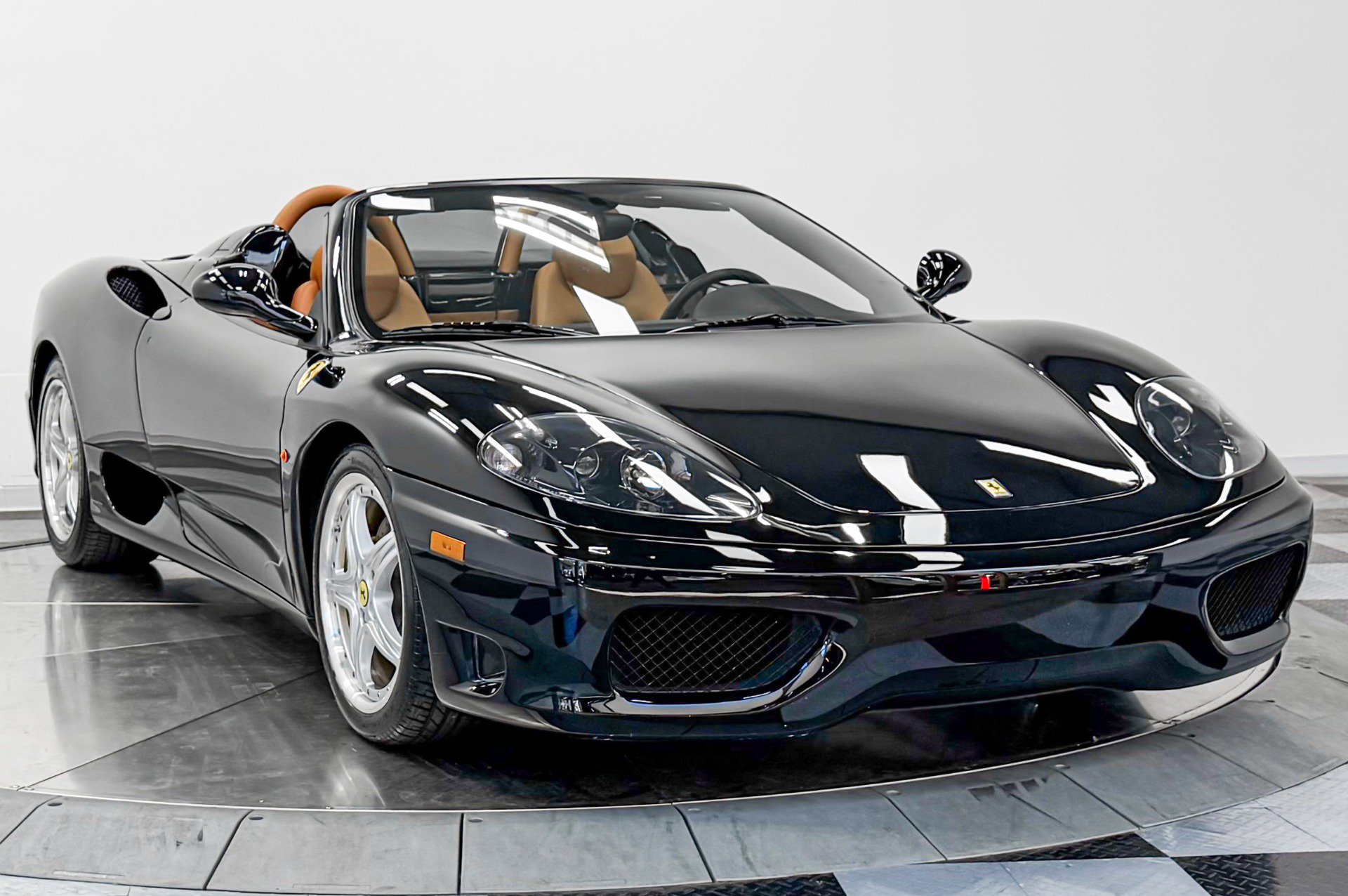 Used 2004 Ferrari 360 Spider RWD image 3