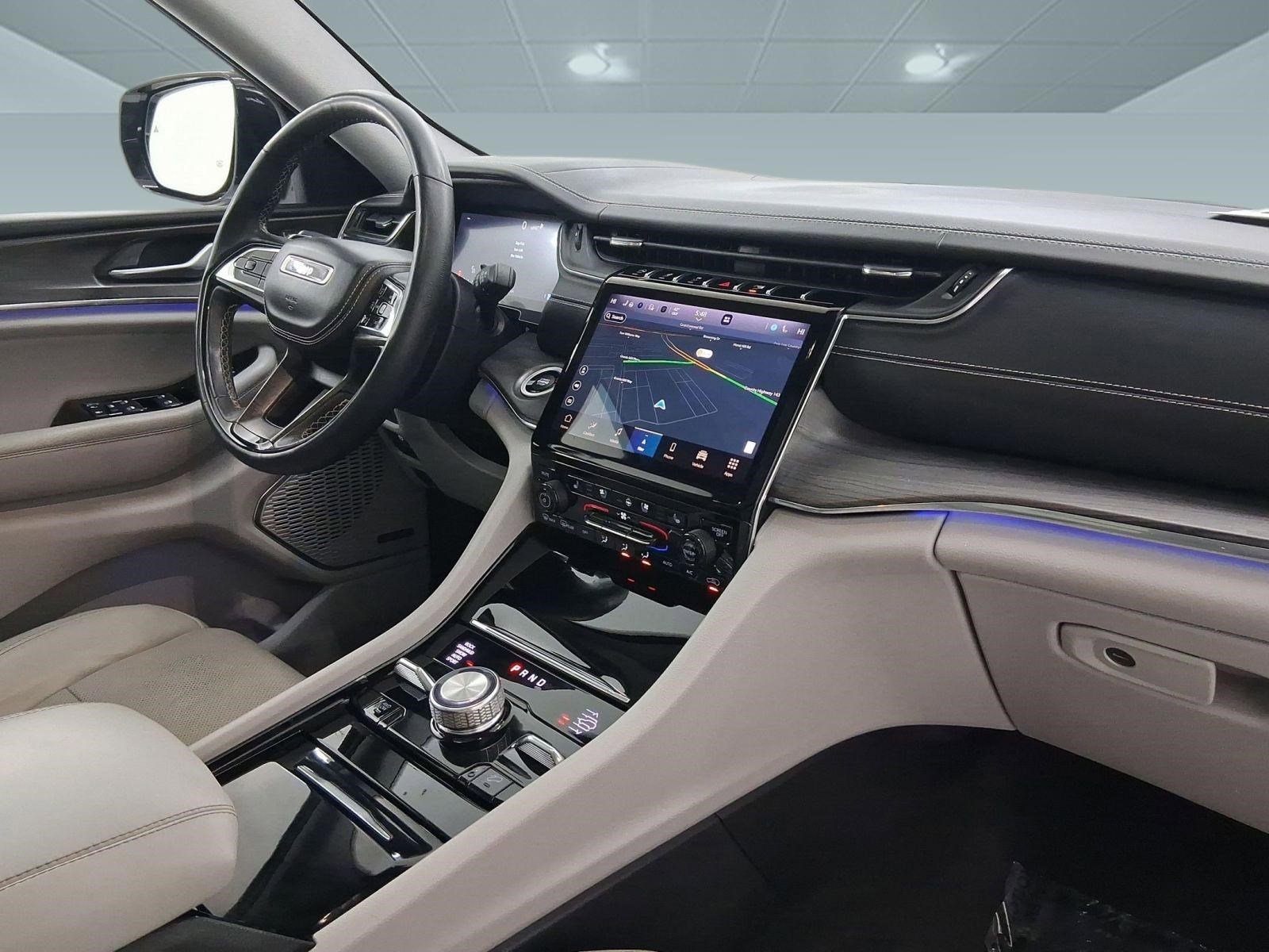 Used 2023 Jeep Grand Cherokee Overland w/ Adv Protech Group III image 37