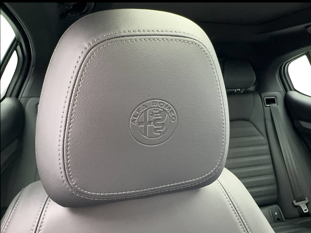 New 2026 Alfa Romeo Stelvio Sprint w/ Convenience Package AWD/4WD image 35