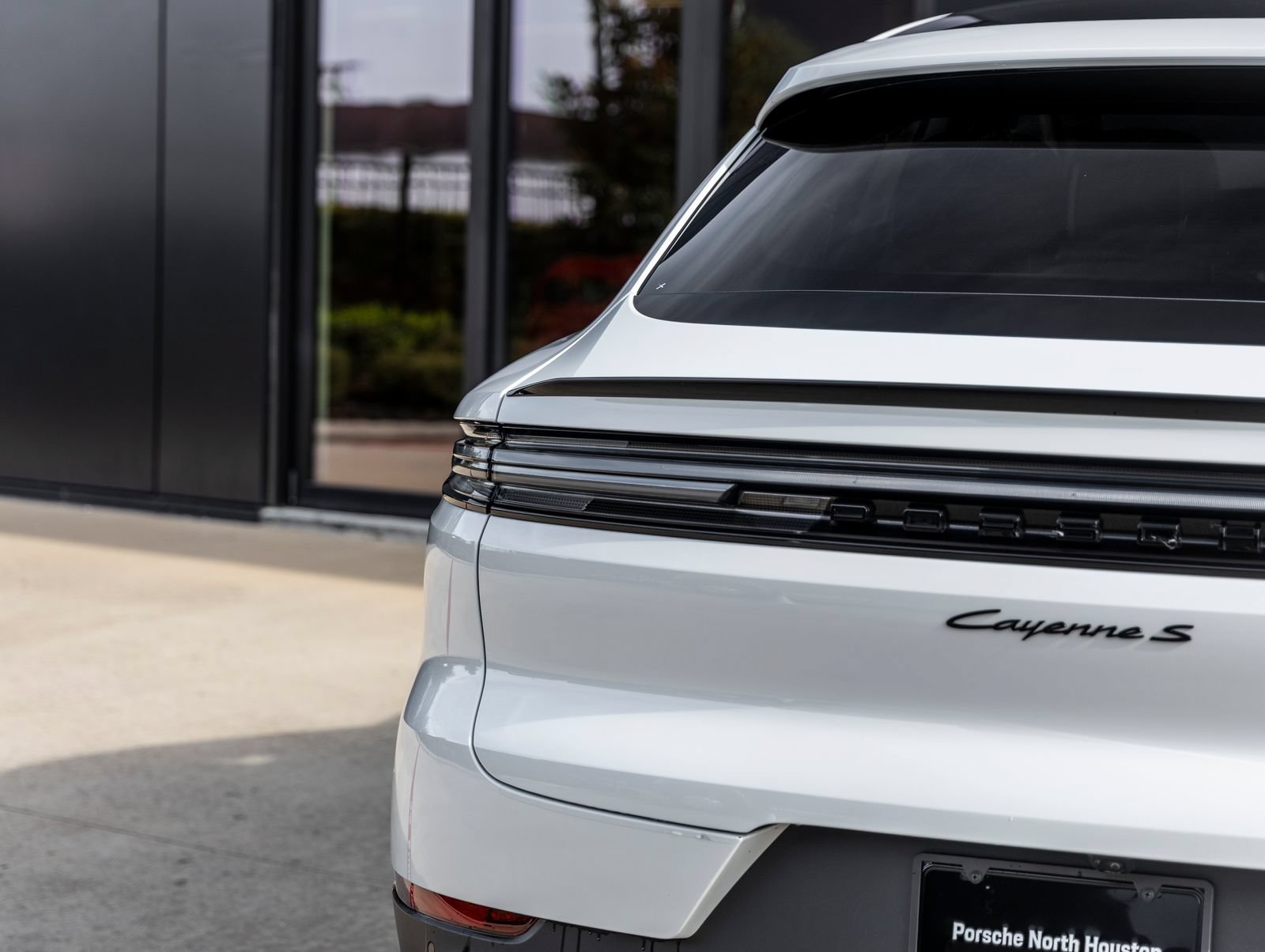 Certified 2025 Porsche Cayenne S AWD/4WD image 13
