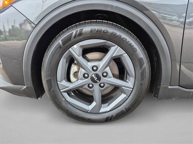 Used 2025 Kia K4 FWD image 23