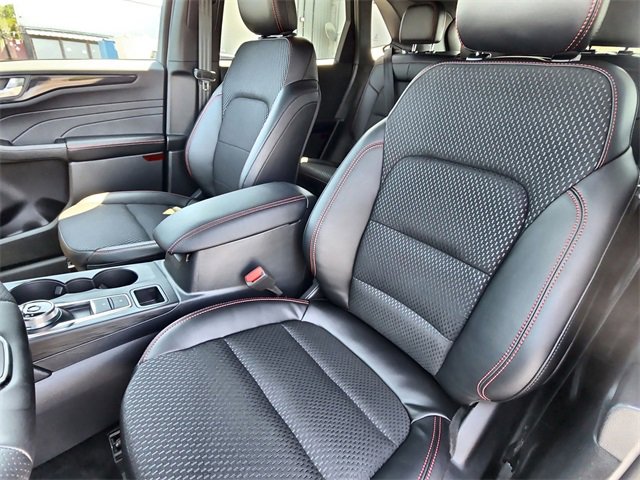 New 2025 Ford Escape ST-Line w/ Equipment Group 301A image 18