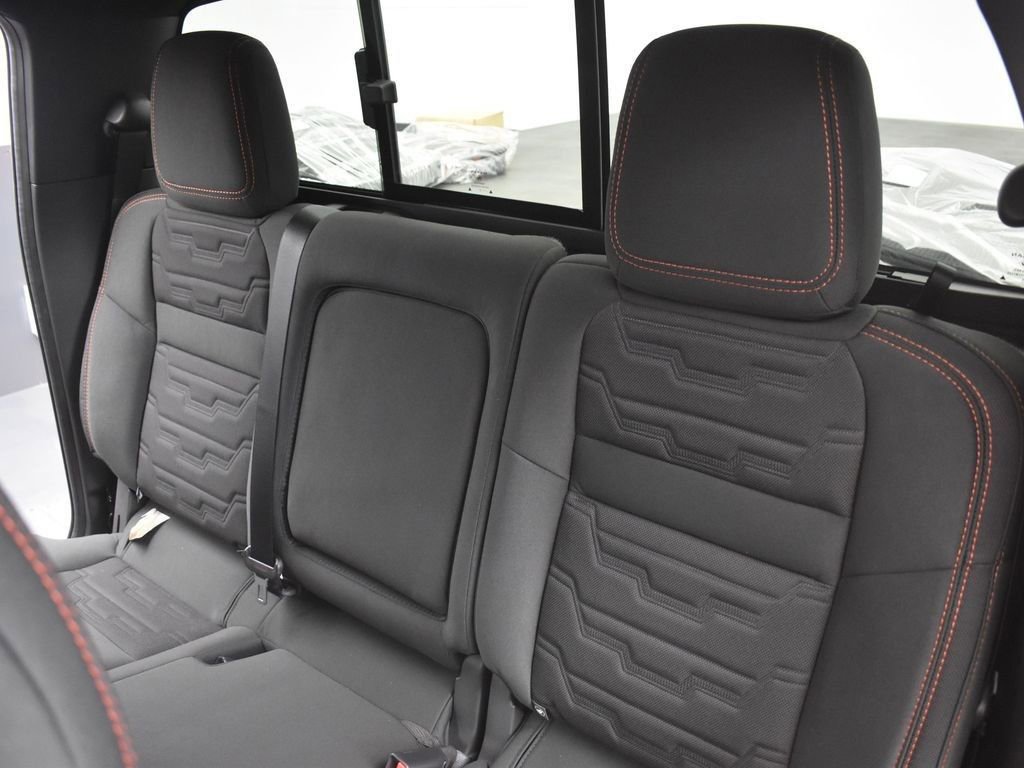 New 2026 Nissan Frontier PRO-4X w/ Pro-4x Convenience Package image 17