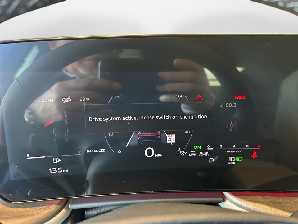 New 2025 Audi Q5 Prestige image 11