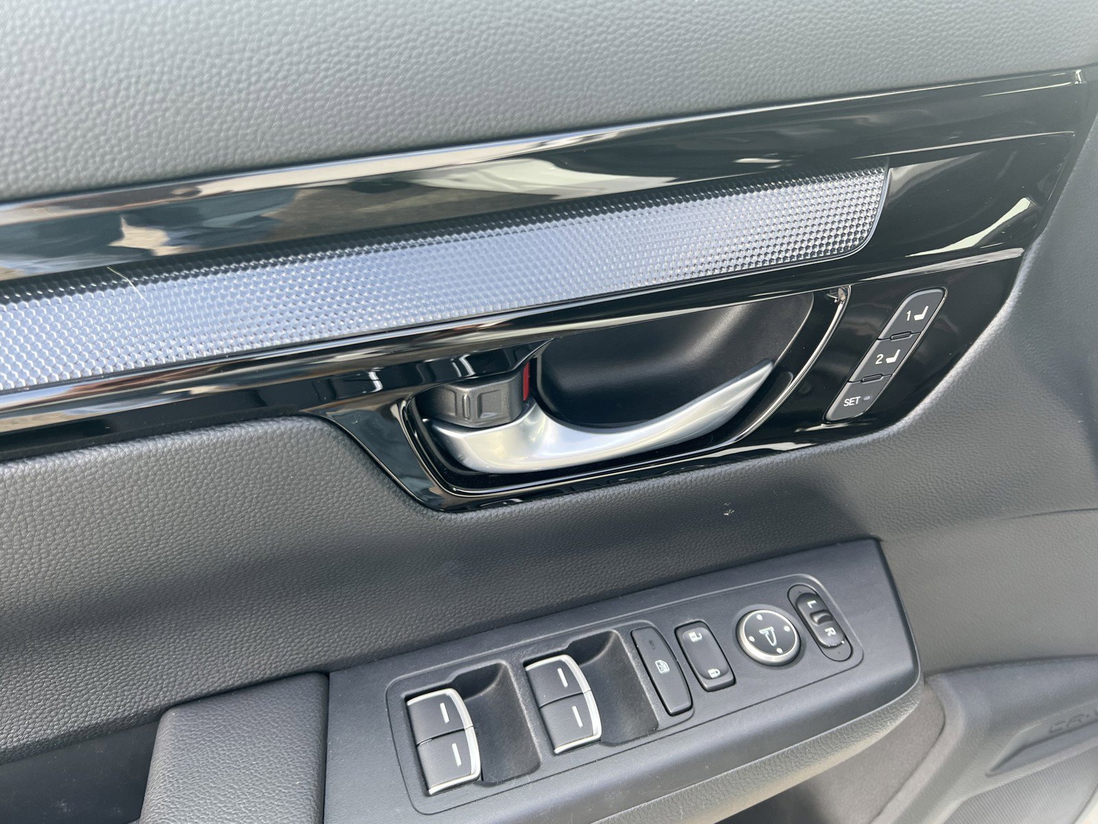 Used 2023 Honda CR-V Sport Touring image 12