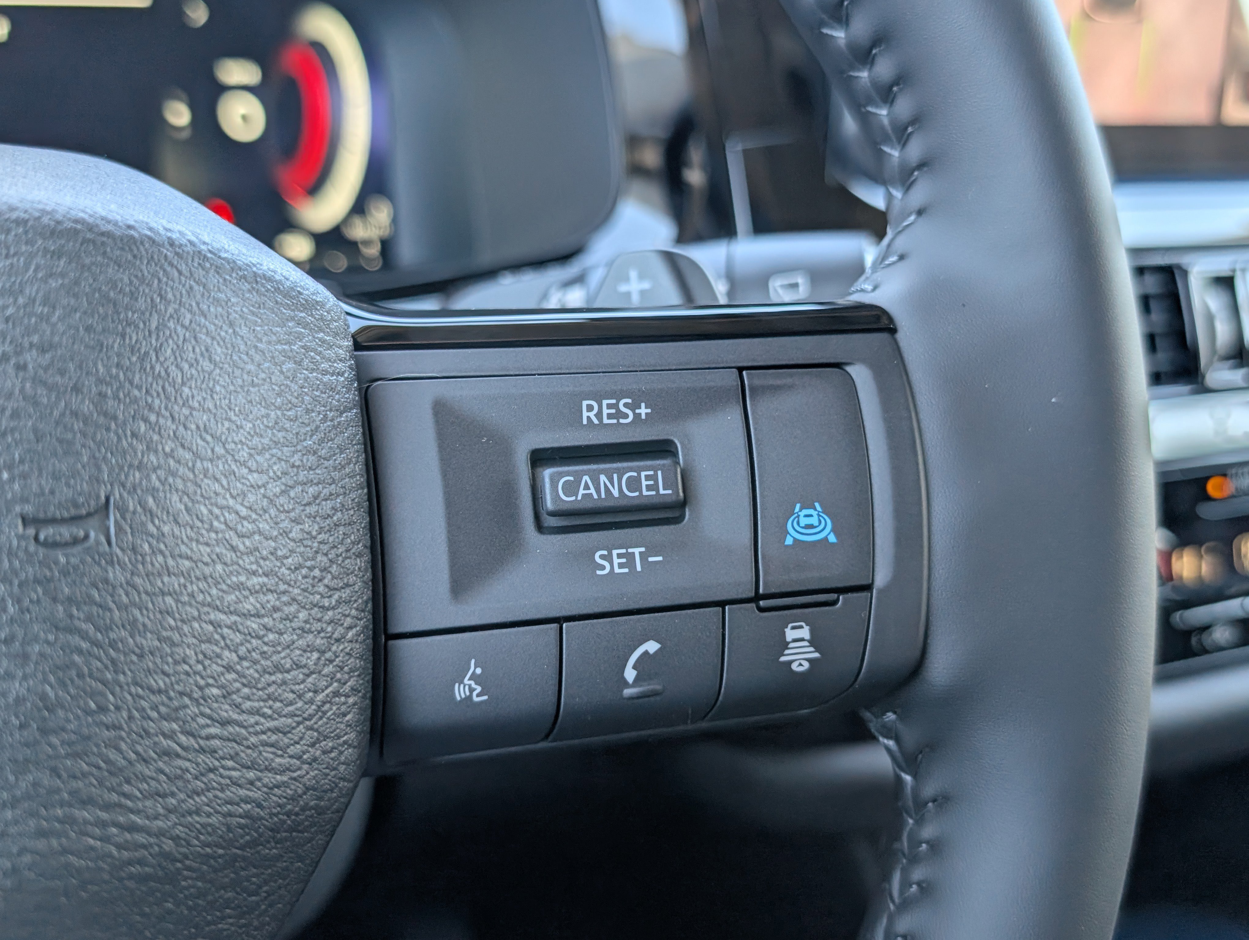 New 2026 Nissan Pathfinder Platinum image 15