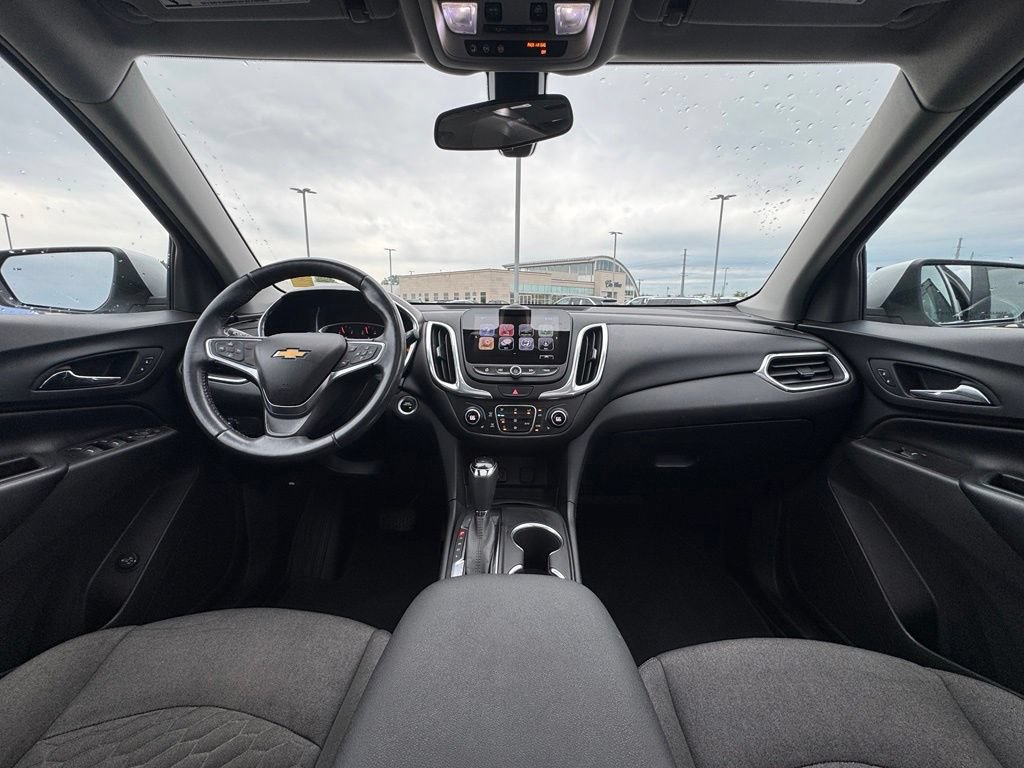 Used 2018 Chevrolet Equinox LT w/ Sun & Infotainment Package FWD image 23