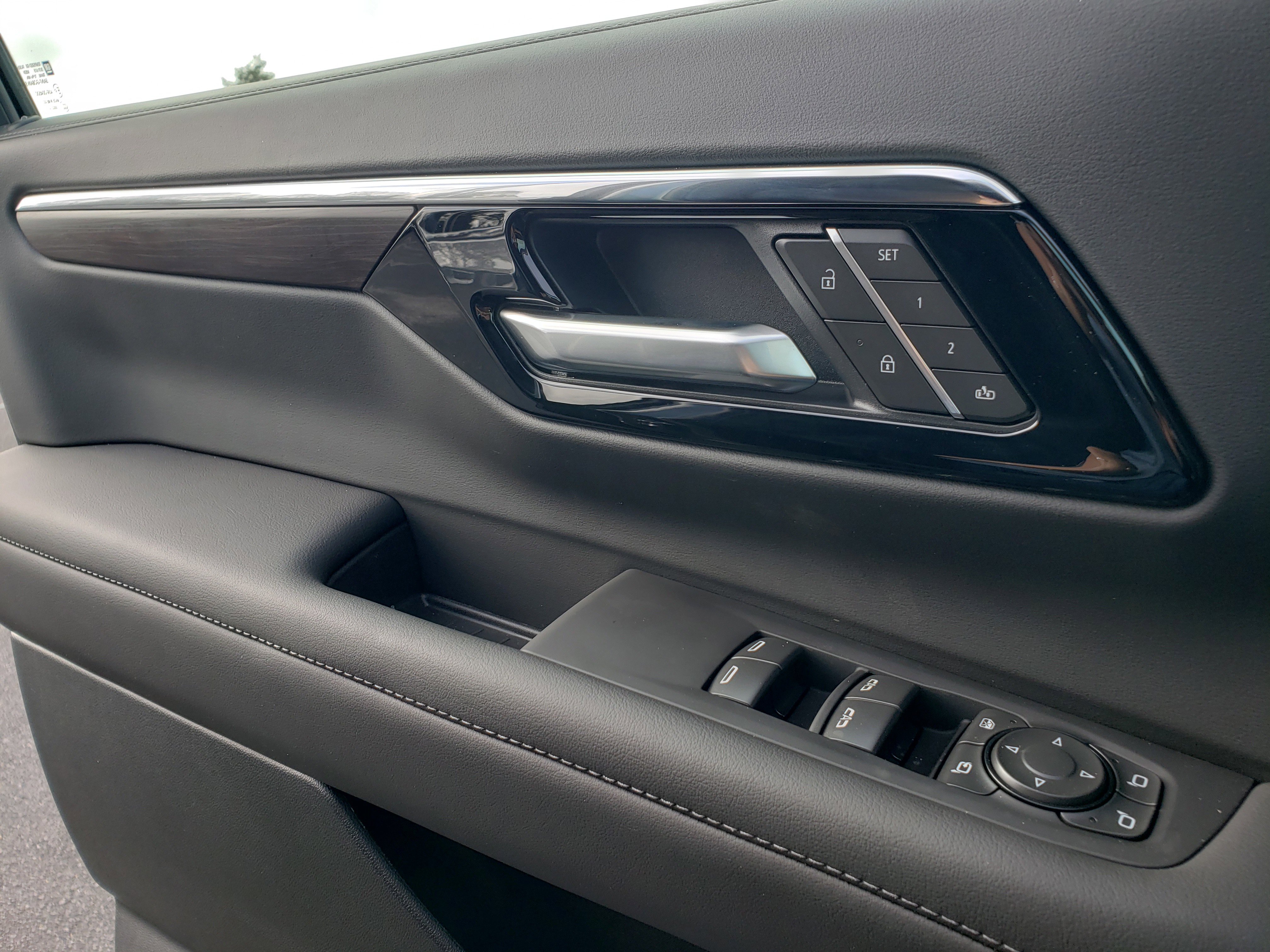 New 2026 Chevrolet Tahoe LT w/ Comfort Package image 15