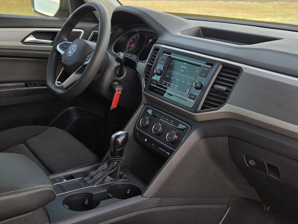 Used 2021 Volkswagen Atlas S image 25