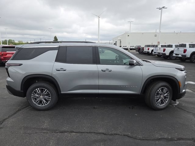 New 2026 Chevrolet Traverse LT w/ Driver Confidence Package AWD/4WD image 24