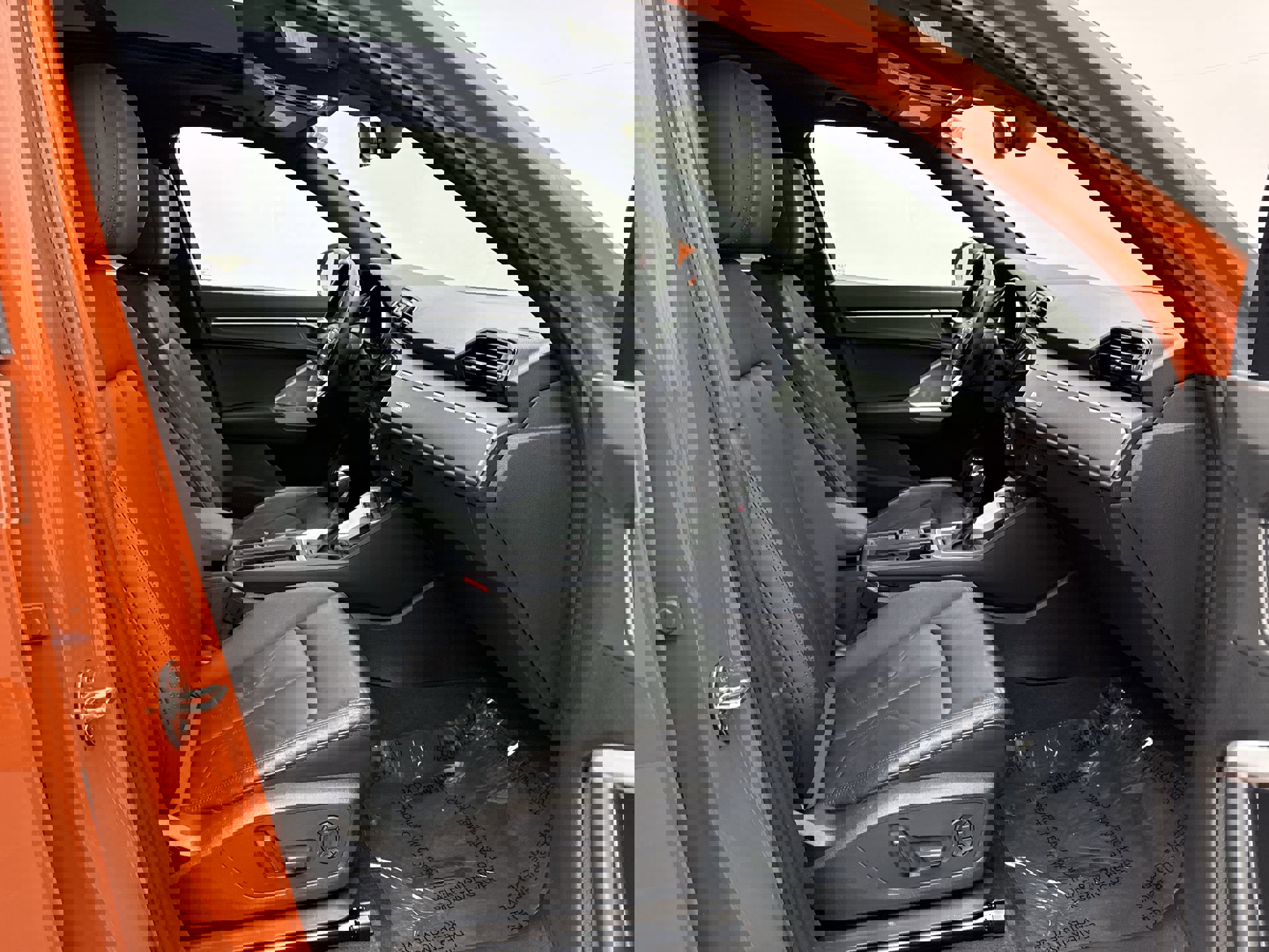 Used 2020 Audi Q3 2.0T Premium Plus w/ Premium Plus Package image 18