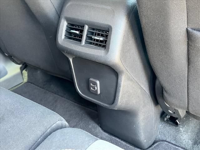 Certified 2022 Chevrolet Equinox LS w/ LS Convenience Package FWD image 11