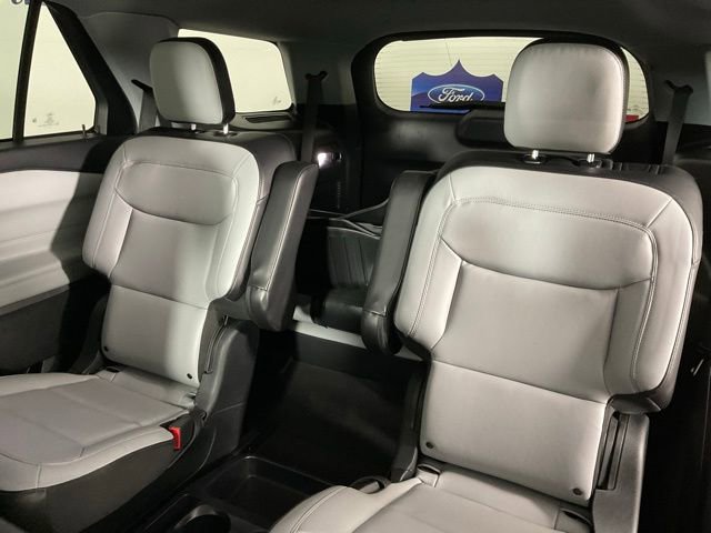 Used 2021 Ford Explorer XLT w/ Equipment Group 202A image 16