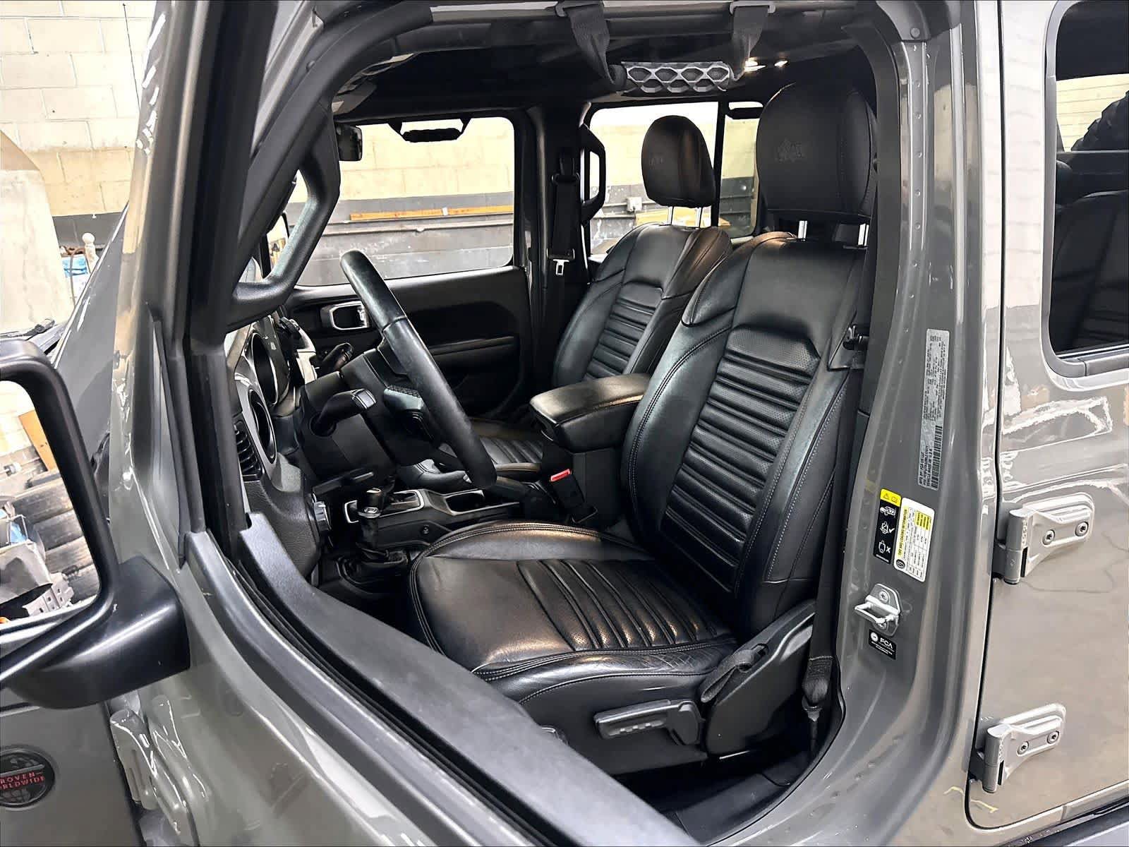 Used 2021 Jeep Gladiator Sport AWD/4WD image 28