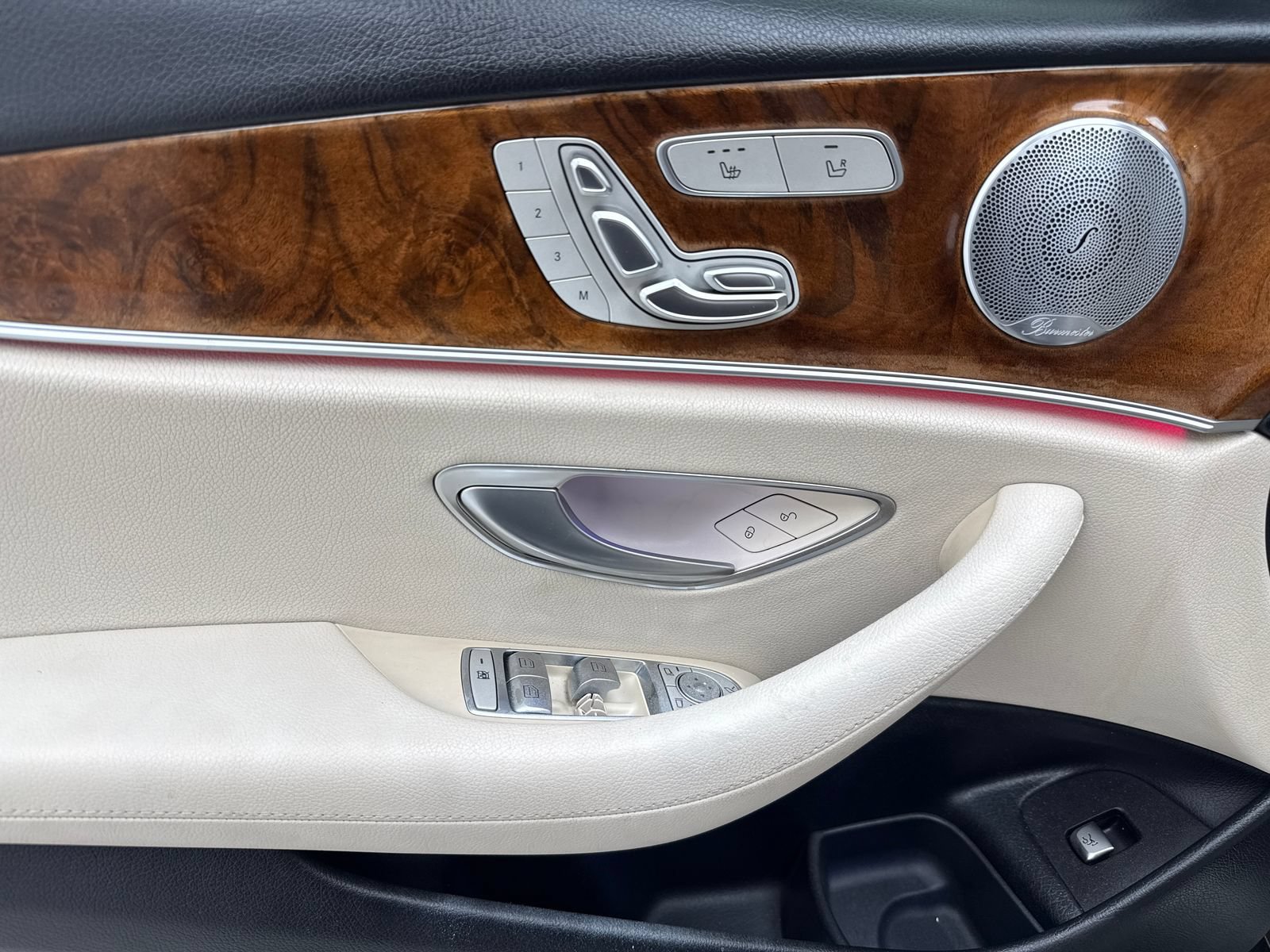 Used 2018 Mercedes-Benz E 300 w/ Premium 1 Package image 36