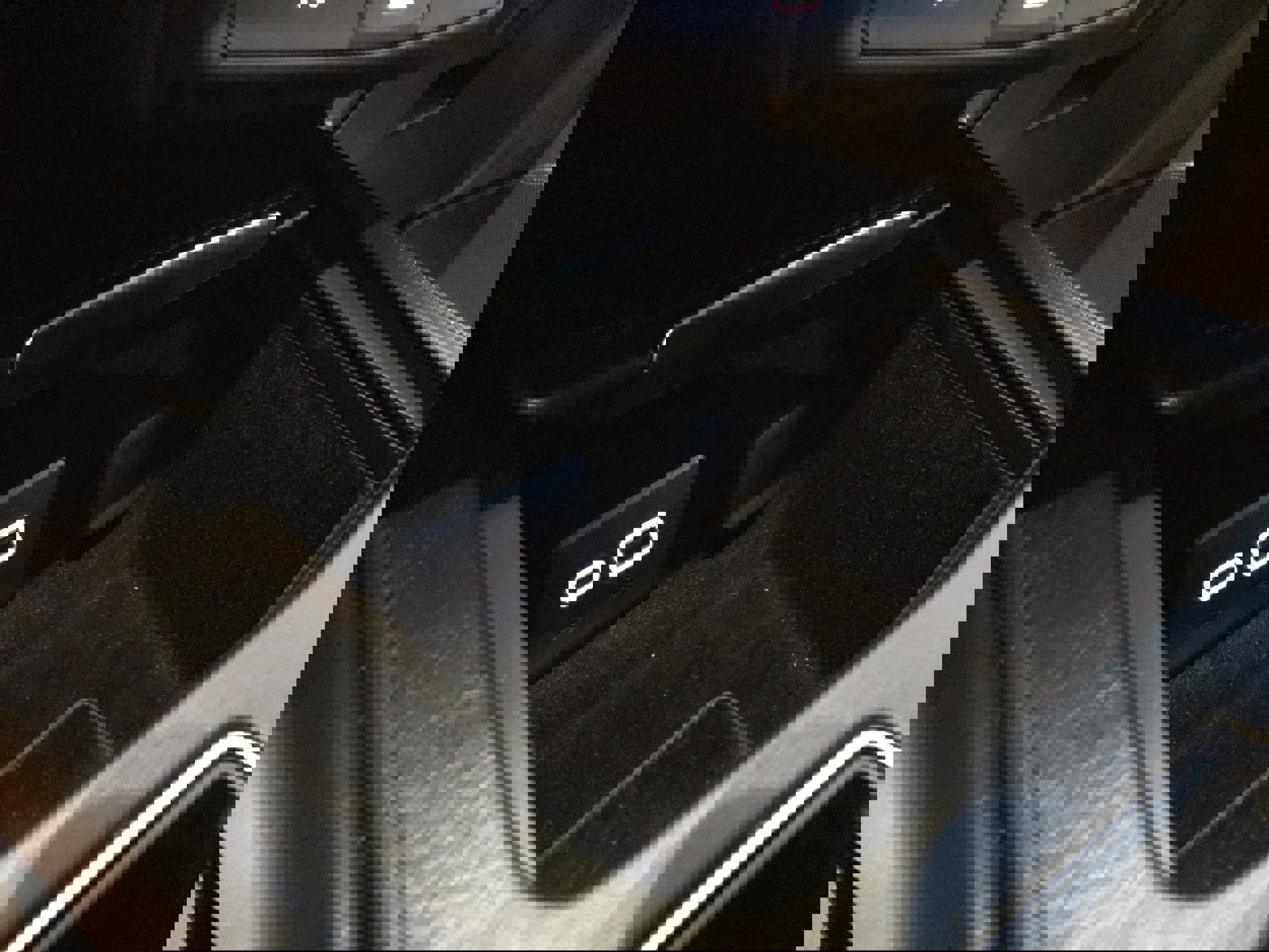 Used 2025 Cadillac XT4 Premium Luxury image 29