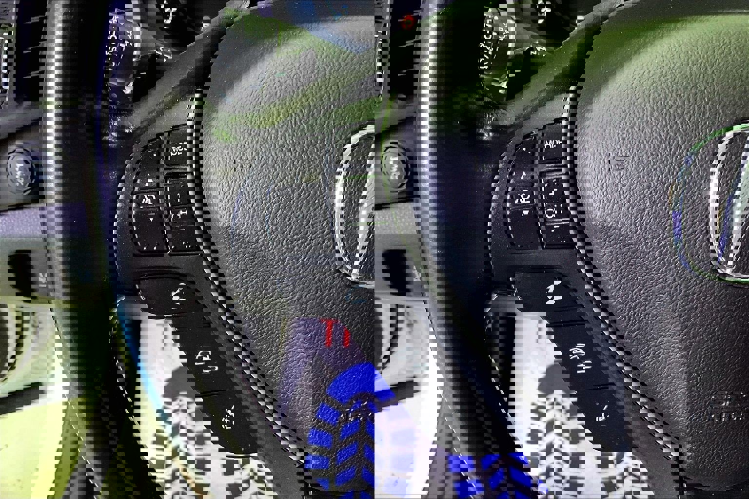 Used 2019 Acura ILX w/ Technology Package FWD image 8