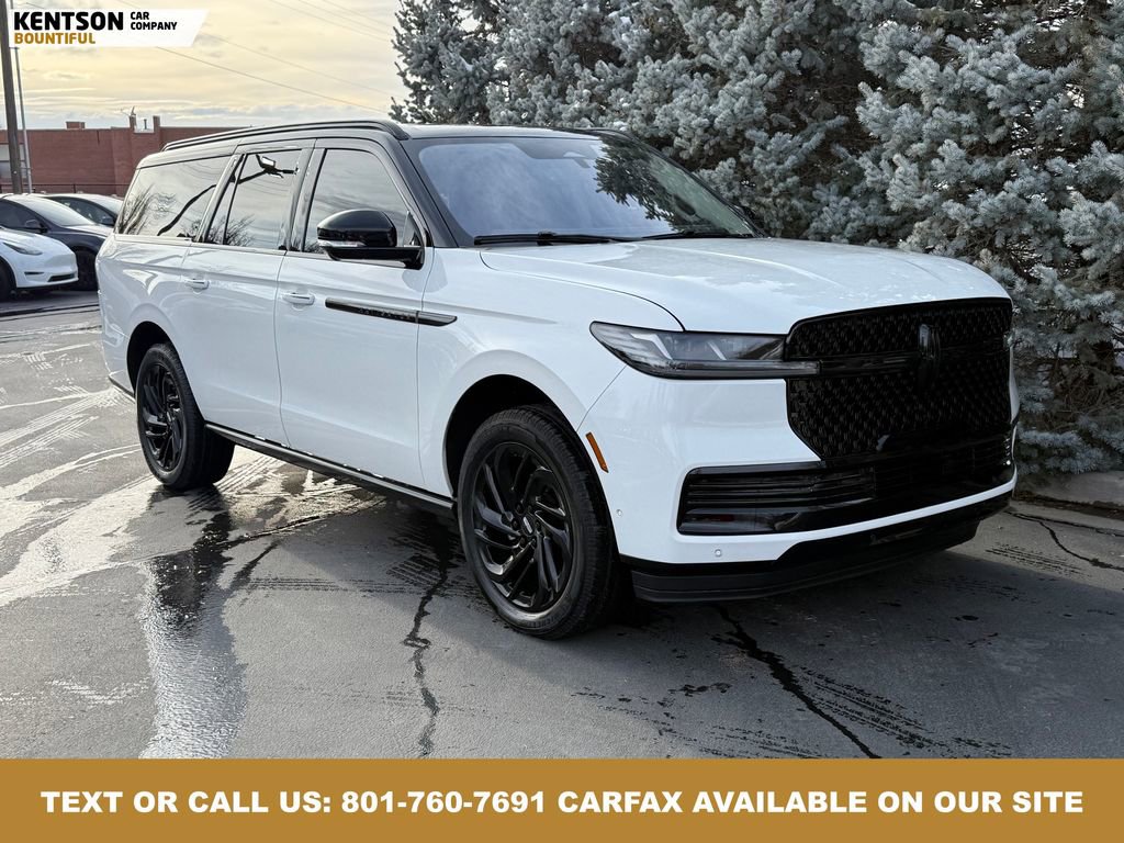 Used 2025 Lincoln Navigator L Reserve image 13