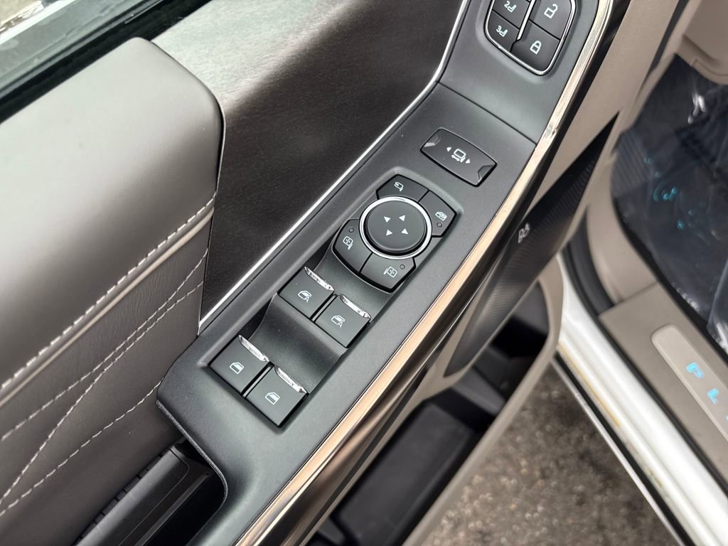 New 2026 Ford F450 Platinum w/ Platinum Plus Package image 15